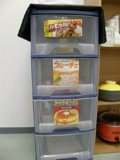 香りを楽しめるハーブ類 引き出しのラベリング