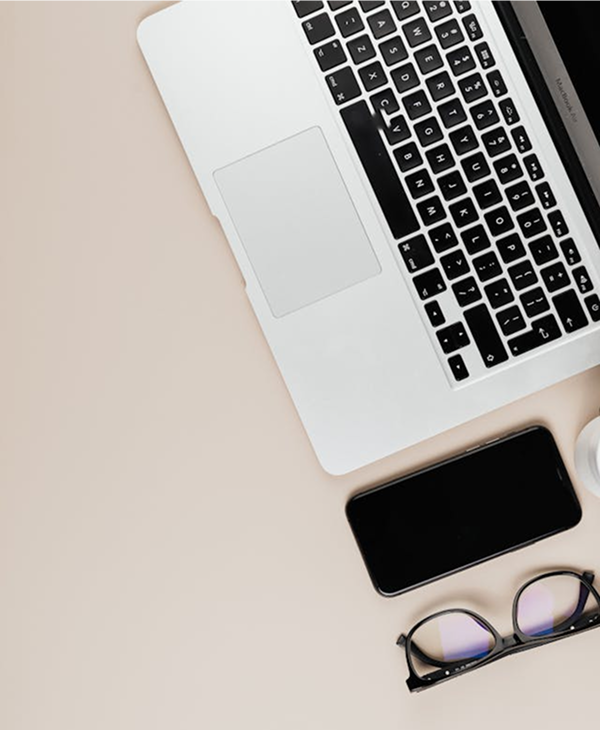 パソコンが映った画像